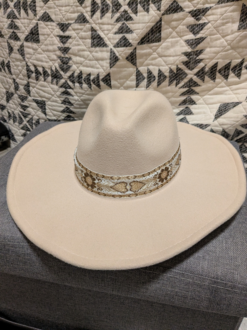 David and Young Cream Wide-Brim Felt Hat with Embroidered Floral Band